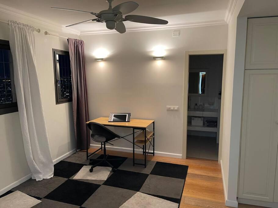 Beautiful Penthouse W/Amazing View, Prime Location Apartman Ramat Gan Kültér fotó