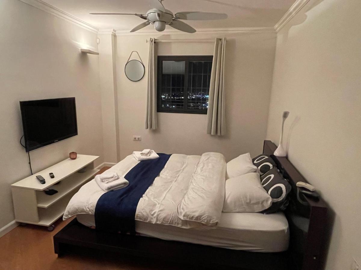 Beautiful Penthouse W/Amazing View, Prime Location Apartman Ramat Gan Kültér fotó
